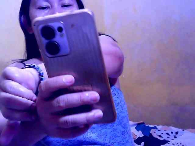 SweetMonlight webcam