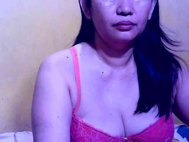 SweetMonlight webcam