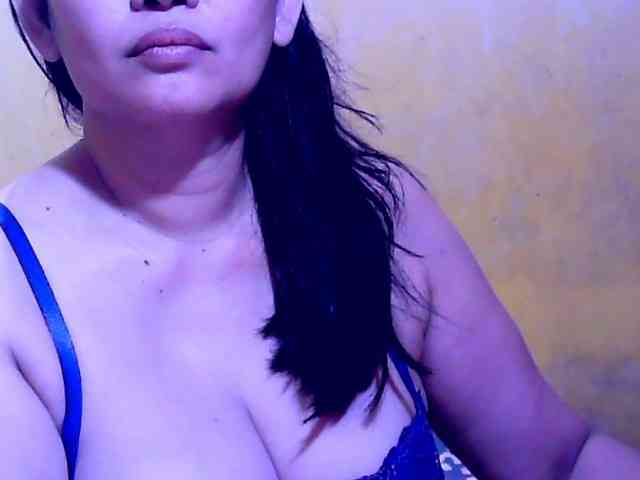 SweetMonlight webcam