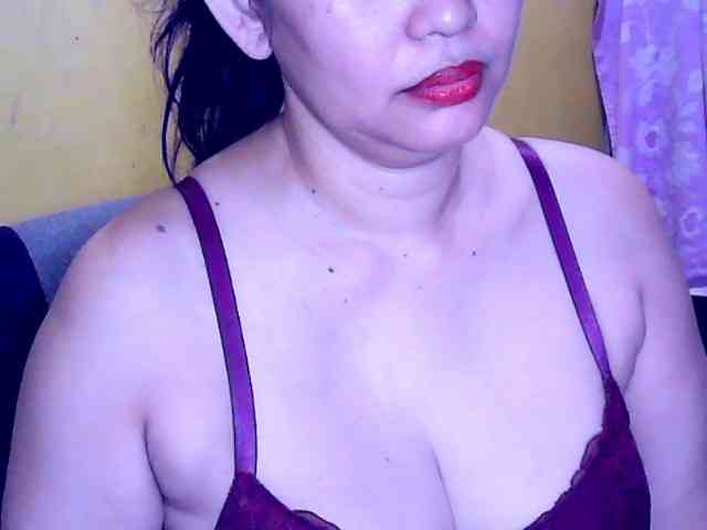 SweetMonlight webcam
