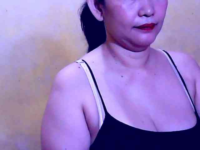 SweetMonlight webcam