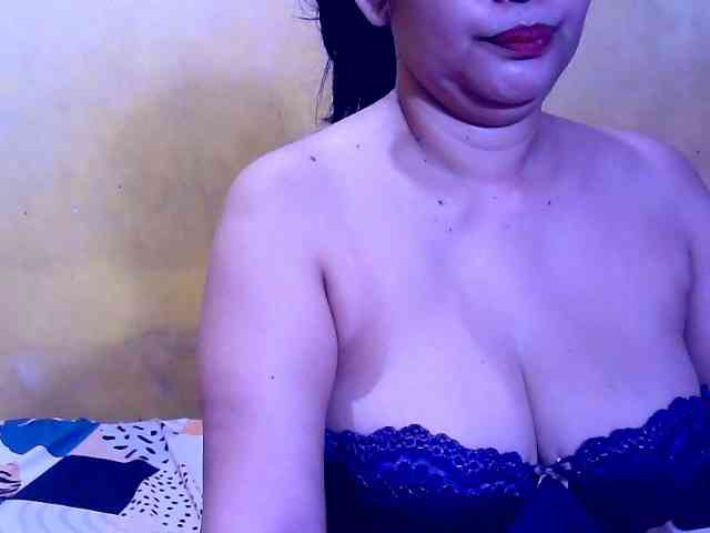 SweetMonlight webcam