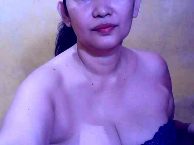 SweetMonlight webcam