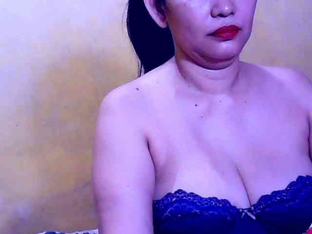 SweetMonlight webcam