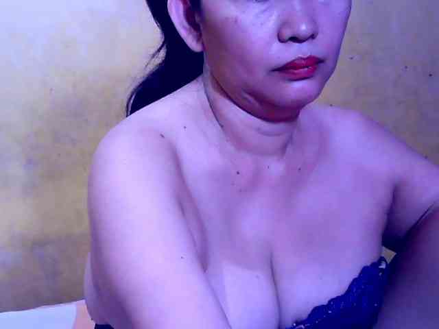 SweetMonlight webcam