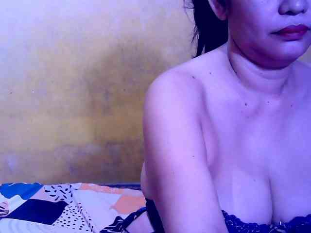 SweetMonlight webcam