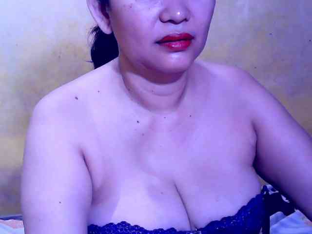 SweetMonlight webcam