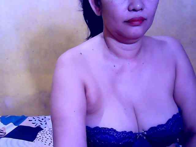 SweetMonlight webcam