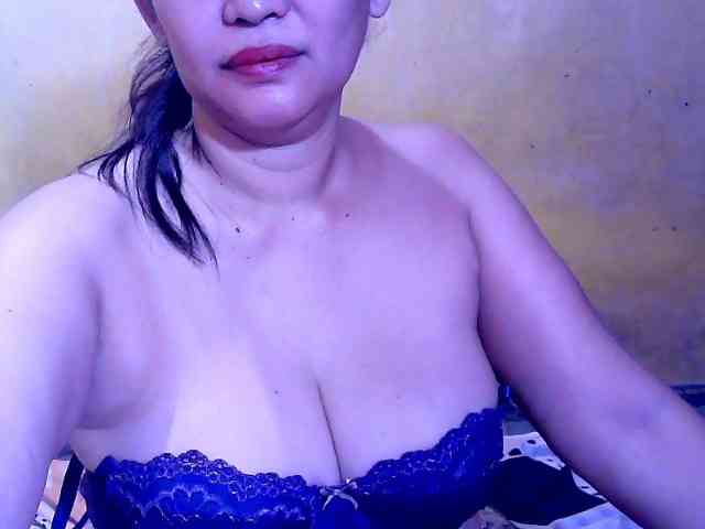 SweetMonlight webcam