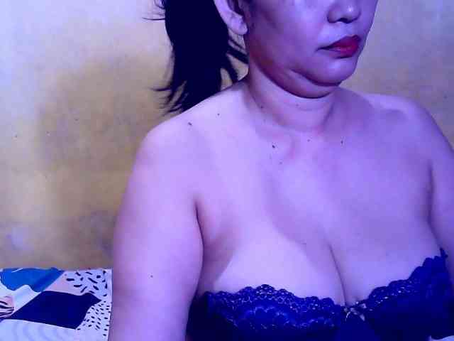 SweetMonlight webcam