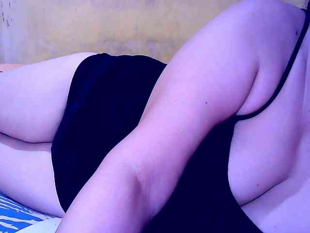 Carmela4u webcam
