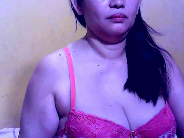 SweetMonlight webcam