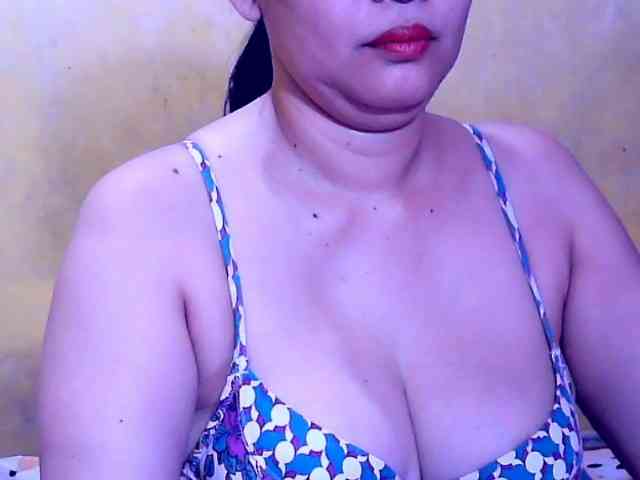 SweetMonlight webcam