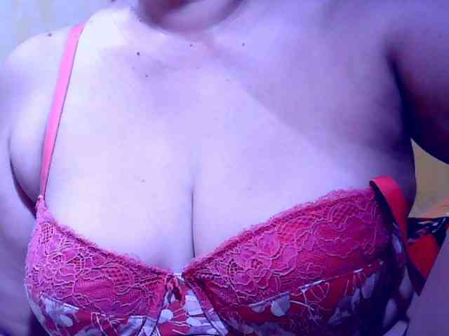 SweetMonlight webcam