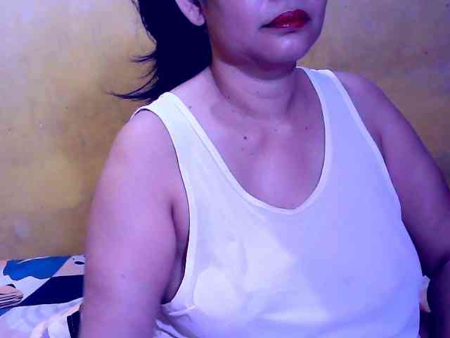 SweetMonlight webcam