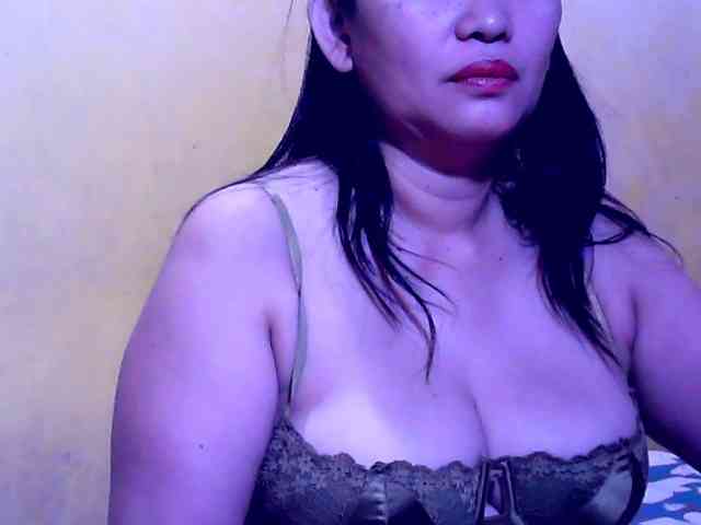 SweetMonlight webcam