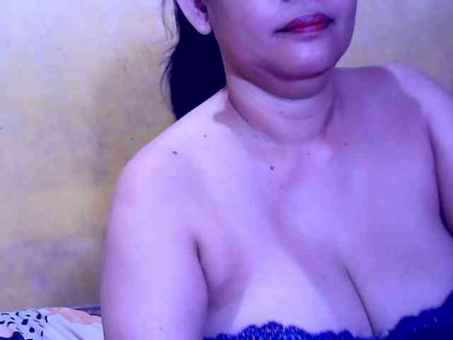 SweetMonlight webcam