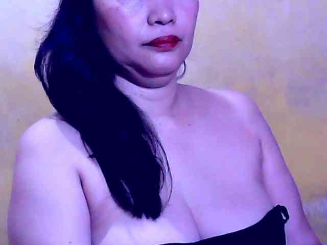 SweetMonlight webcam