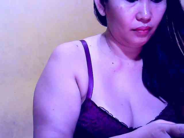 SweetMonlight webcam