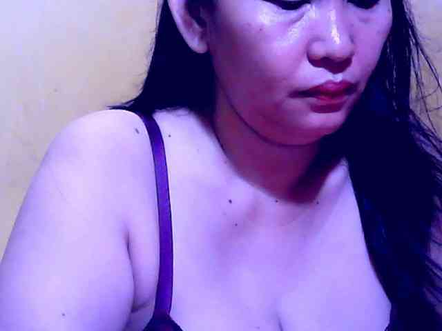 SweetMonlight webcam