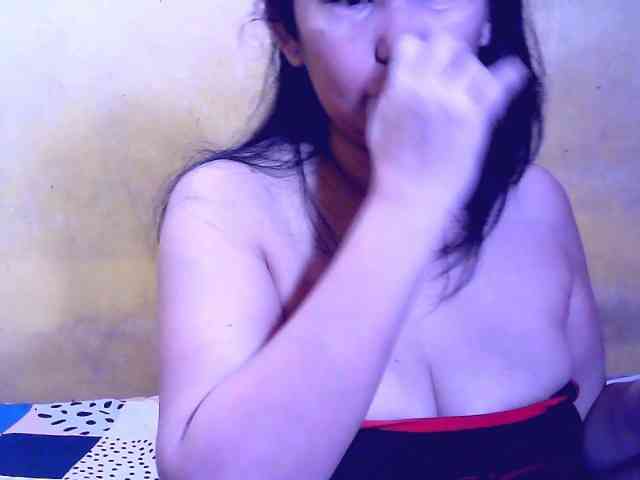 SweetMonlight webcam