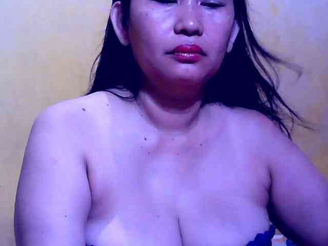 SweetMonlight webcam