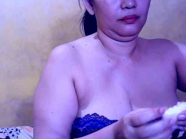 SweetMonlight webcam