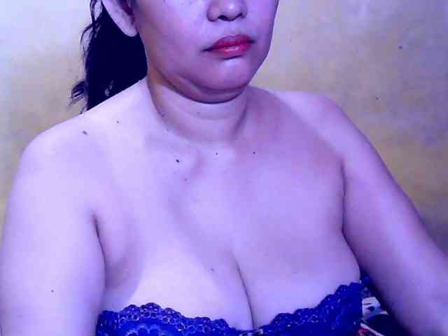 SweetMonlight webcam