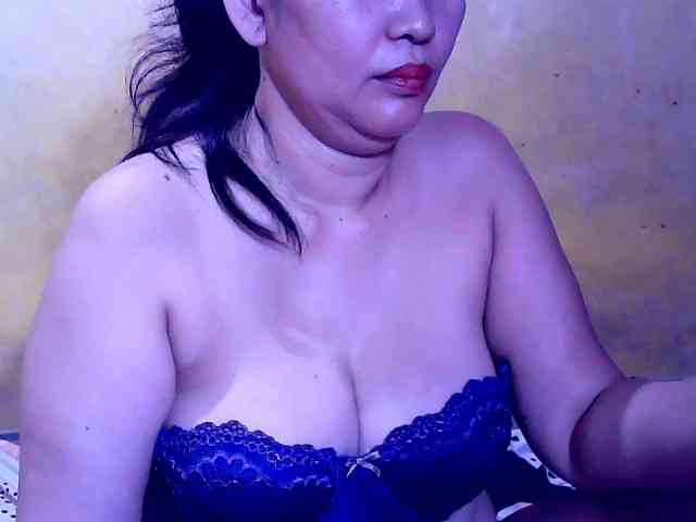 SweetMonlight webcam