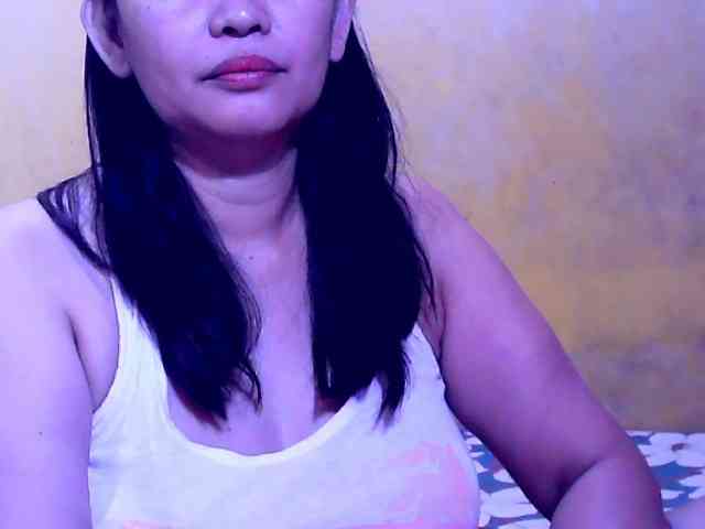 SweetMonlight webcam