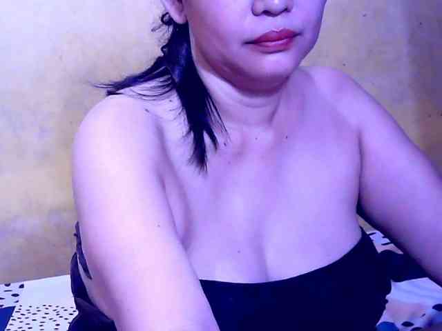 SweetMonlight webcam