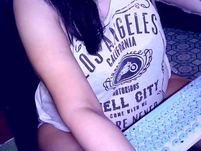 Carmela4u webcam