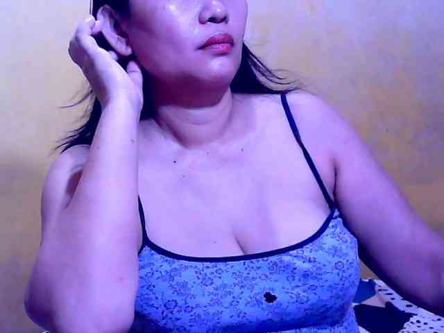 SweetMonlight webcam