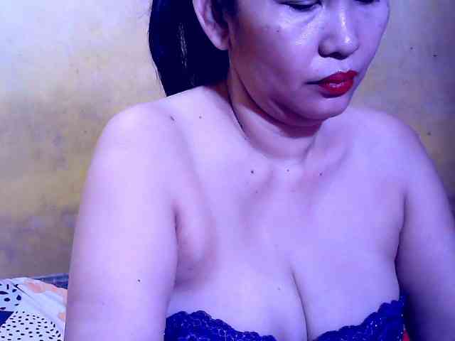 SweetMonlight webcam