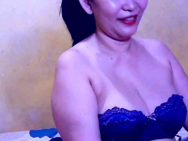 SweetMonlight webcam