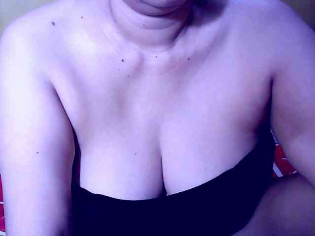 Carmela4u webcam
