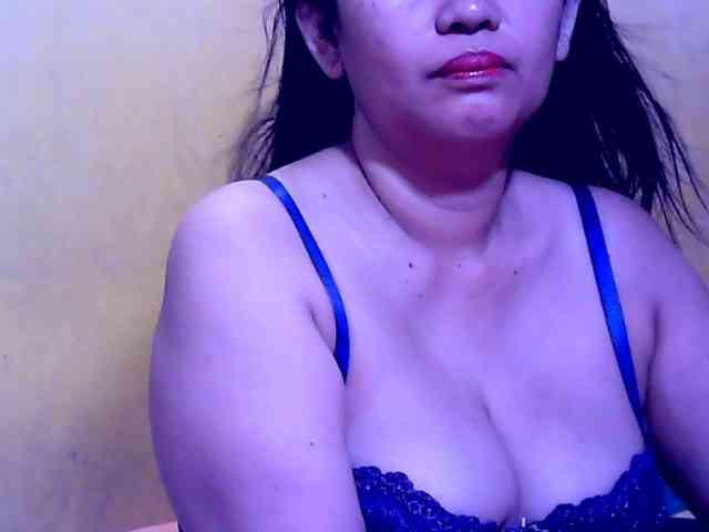 SweetMonlight webcam