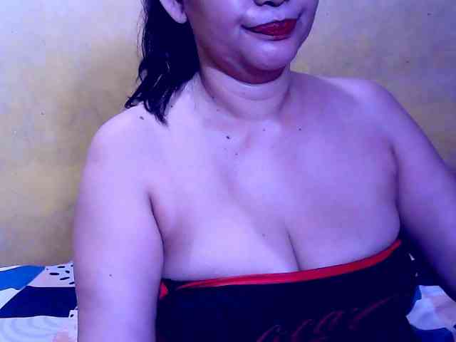 SweetMonlight webcam