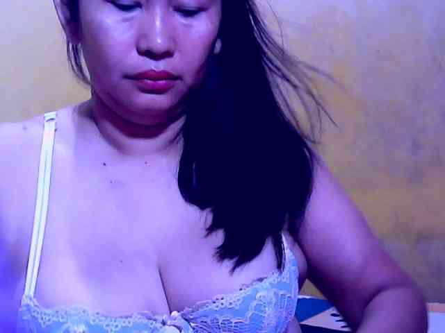 SweetMonlight webcam