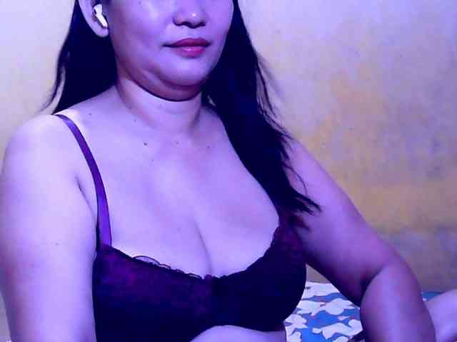 SweetMonlight webcam