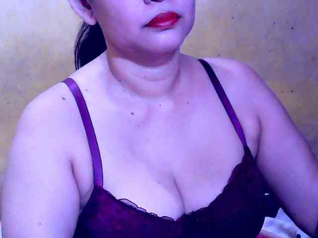 SweetMonlight webcam