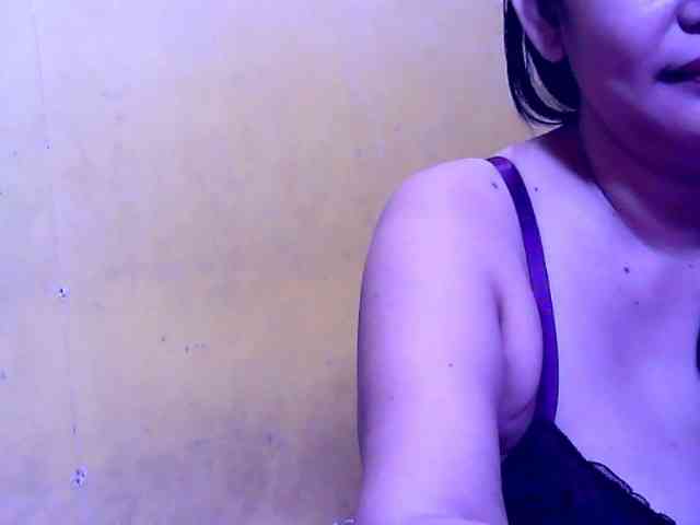 SweetMonlight webcam