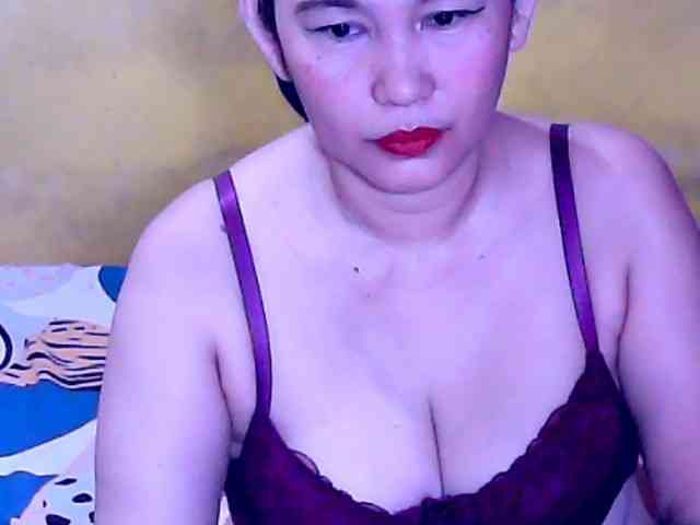 SweetMonlight webcam