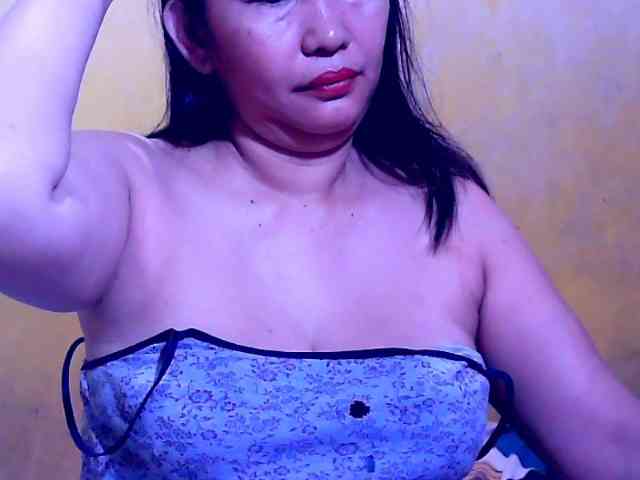 SweetMonlight webcam