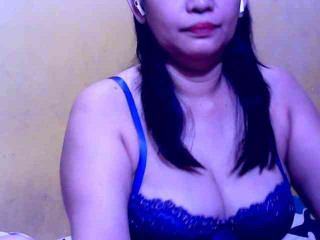 SweetMonlight webcam