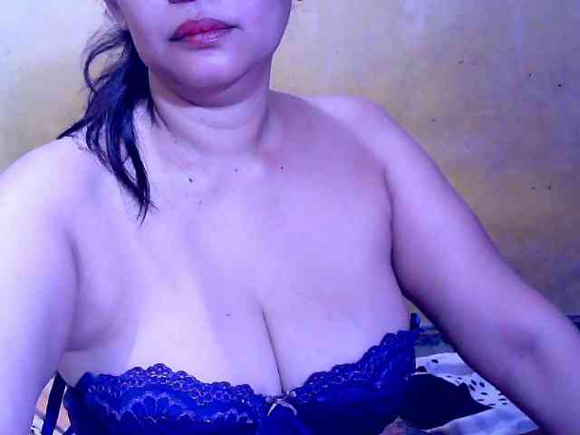 SweetMonlight webcam