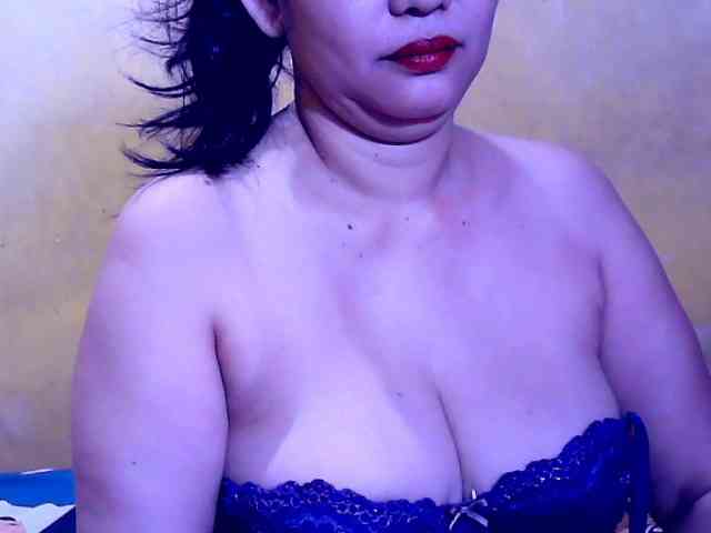 SweetMonlight webcam