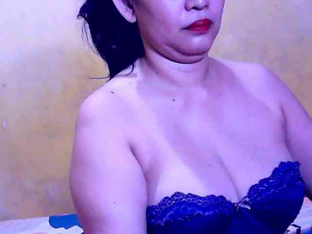 SweetMonlight webcam