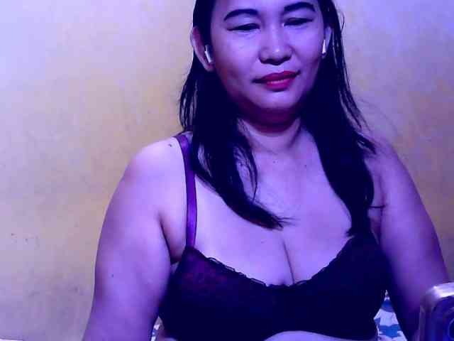 SweetMonlight webcam