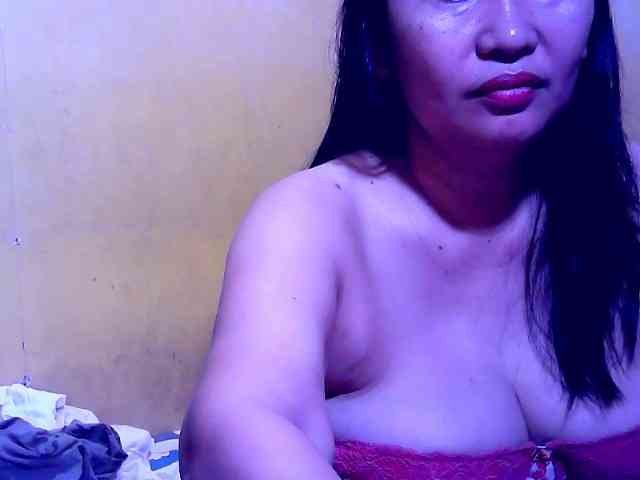 Carmela4u Live Webcam on BongaCams